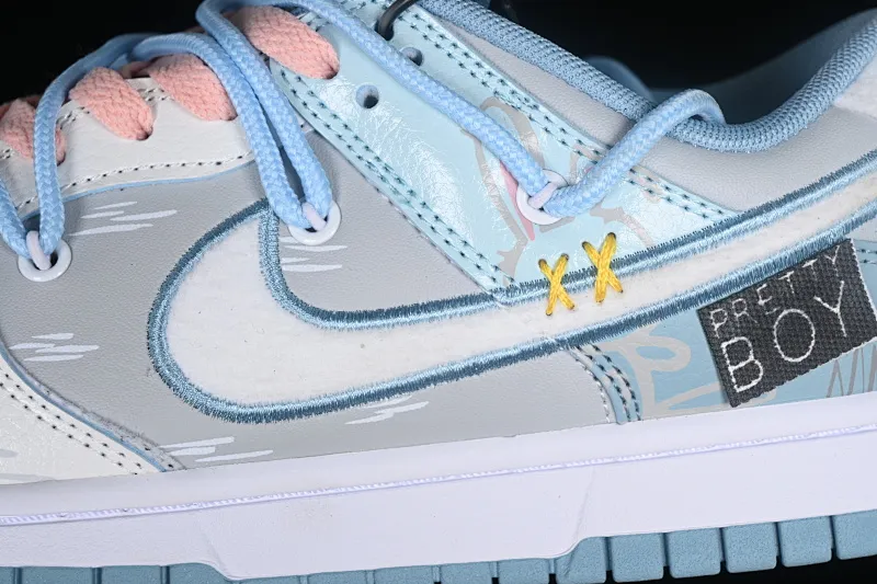 All Categories Nk SB Dunk Series Nk SB Dunk Low Low-top sneakers Nk Dunk Low CNY Made in Cass Hand-painted rabbit Gray blue and white SB strap deconstructed low-top casual sneakers FB1871-011